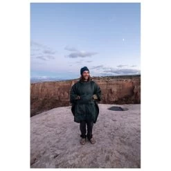 Poncho Para La Lluvia Thermarest Honcho Poncho Black Forest -Tienda De Montanismo 46780ed3a7c858e0fcd5faa58730f0250c5b4066 E23TERMBIV381919 TERM0731101 907