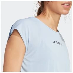 Camiseta De Trekking Adidas Agravic Pro Blue Dawn Wonder Steel -Tienda De Montanismo 5eb6c71829443e06c4a7d33d3ebf1646afe484b4 E23ADIDTTH3371058 902