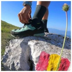 Calzado De Aproximación Aku Rock Dfs Gtx Ws Grey Turquoise -Tienda De Montanismo 9e16e5cc72227622fd2f2b7a2632ad23a10b4785 E220AKUCHA2215045 901