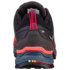 Calzado De Aproximación Salewa MTN Trainer Lite Wmn Pink / Fluo Coral -Tienda De Montanismo ba0500fd63da66607db048b7593895a4cf474e22 E22SALECHA2203954 2
